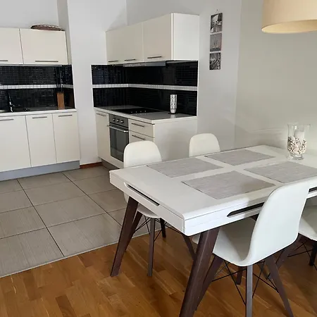 Apartment Na Osiedlu Platan *